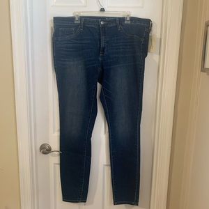 Universal Thread ✨ Plus Size Jeans